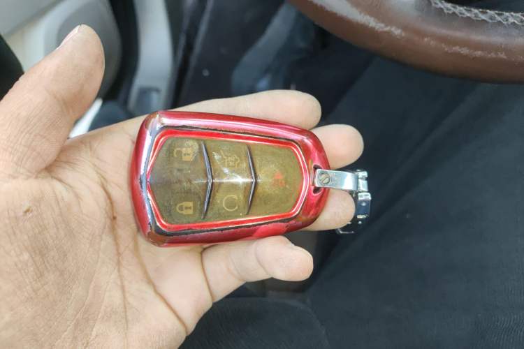 Used Cadillac SRX 2014 3.0L Elite Model Vehicle Key