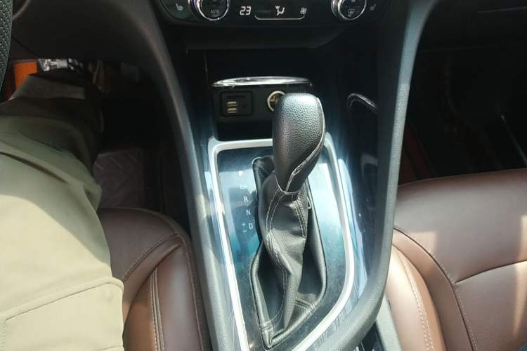 Used Buick GL6 2018 18T 6-Seater Luxury Model