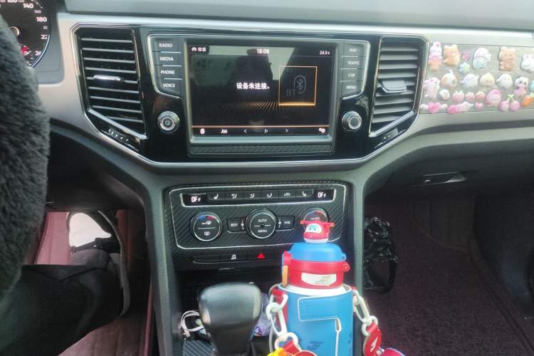 Used Volkswagen Teramont 2017 380TSI Four-Wheel Drive Luxury Edition Audio And AC Panel