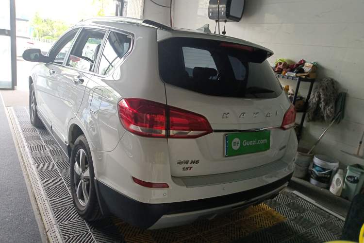 Used Haval H6 2017 Blue Label Sport Edition 1.5T Manual Two-Wheel Drive Elite Model Rear