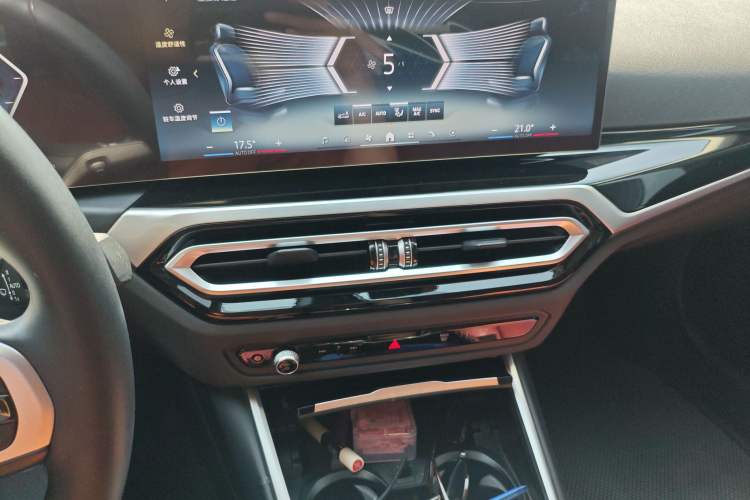 Used BMW i3 2024 eDrive 35 L
