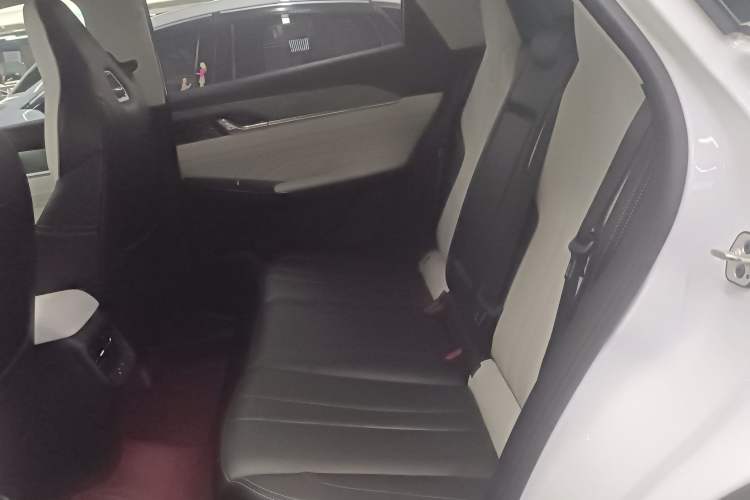 Used Dongfeng Aeolus Mage 2023 DH-i 1.5T Prestige Edition