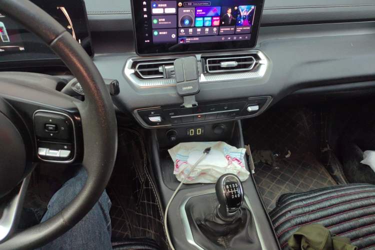 Used Great Wall King Kong Poer 2022 2.0T Manual Diesel 4x4 Elite Long-Box Flatbed GW4D20M
