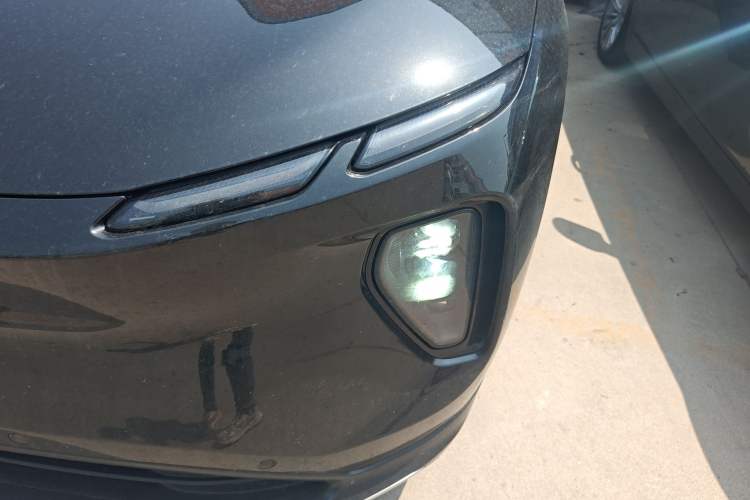 Used Nio ES6 2024 75 kWh Left Front Headlight