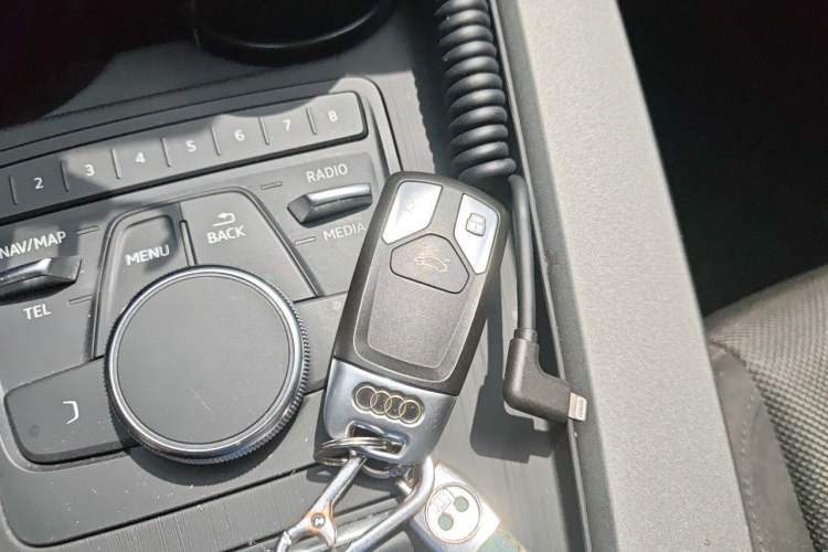 Used Audi A4L 2019 40 TFSI Ambition Version China V