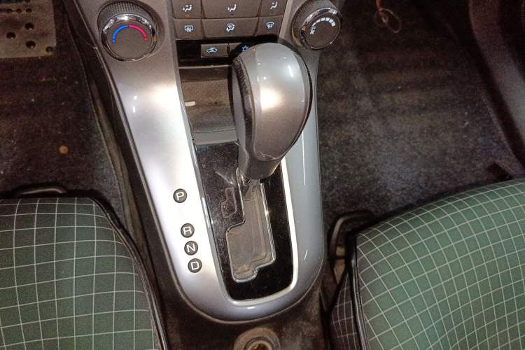 Used Chevrolet Cruze 2013 Hatchback 1.6L Automatic Luxury Model
