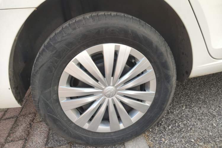 Used Volkswagen Santana 2021 1.5L Manual Fashion Edition Right Rear Wheel Hub