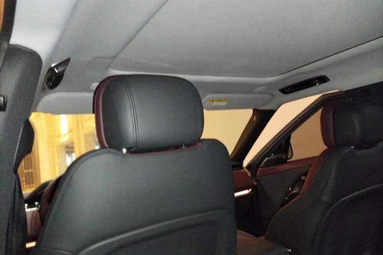 Used Land Rover Range Sport 2024 400PS Dynamic SE Headliner
