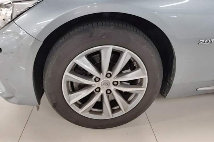 Used Infiniti Q50L 2016 2.0T Enjoyment Edition
