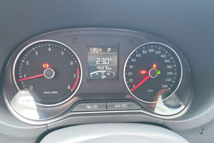 Used Volkswagen Polo 2014 1.6L Automatic Comfort Edition Instrument Cluster