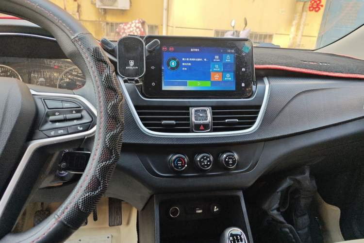 Used Baojun 730 2021 1.5L Manual Fashion Version 7 Seats