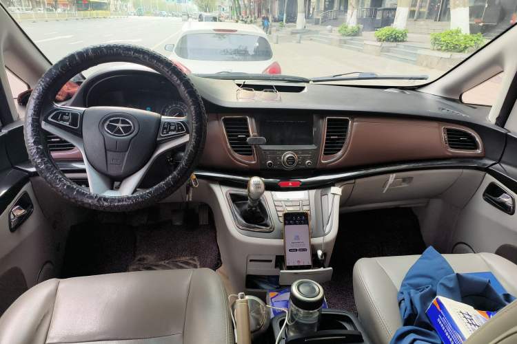 Used JAC Group Refine M5 2016 1.9T Diesel Manual Business Edition Center Console