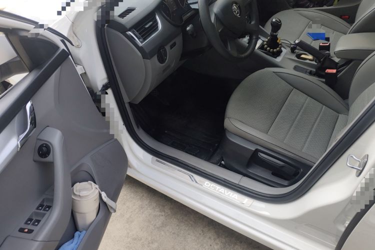 Used Skoda Octavia 2015 1.6L Manual Yijie Edition