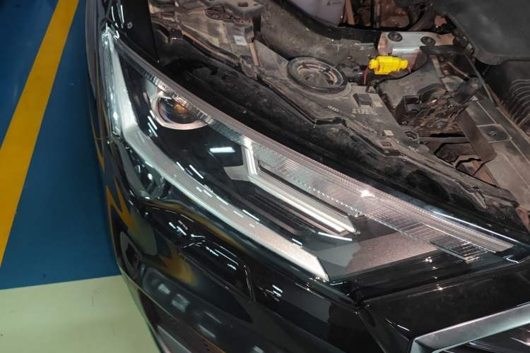 Used Audi Q7 2022 55 TFSI quattro S line Sport model
