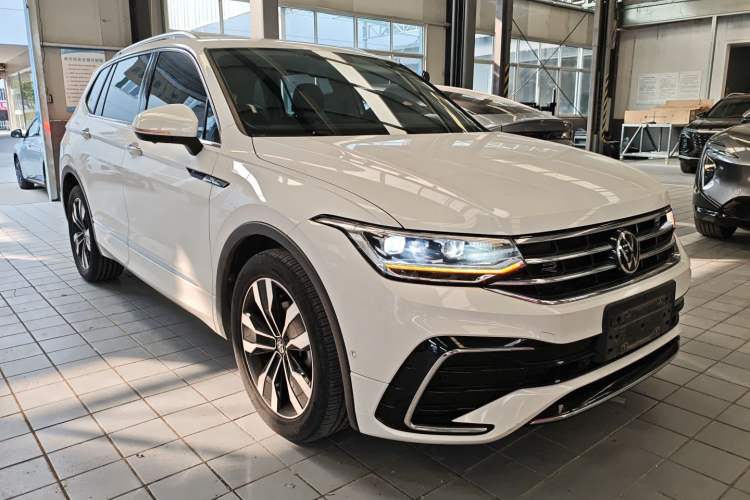 Used Volkswagen Tiguan L 2022 330TSI Automatic Two-Wheel Drive R-Line Enhanced Edition