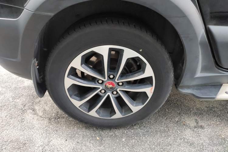 Used FORTHING Joyear X5 2013 1.8T Manual Luxury Model