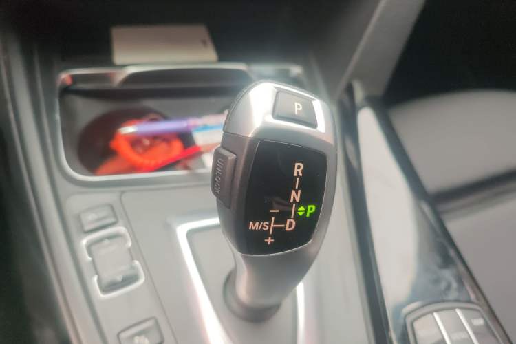 Used BMW 3 Series 2019 320Li Fashion Model
