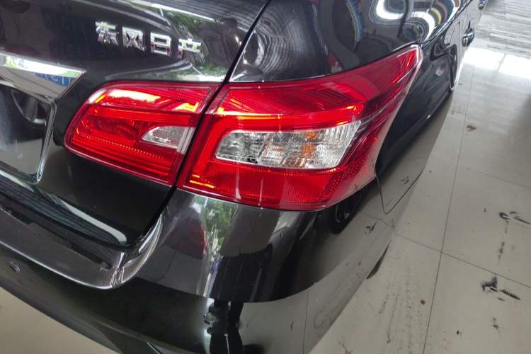 Used Nissan Sylphy 2021 Classic 1.6XL CVT Luxury Edition Right Rear Taillight