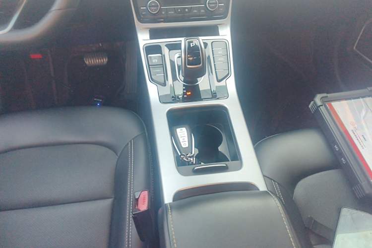 Used Geely Auto Emgrand GL 2019 1.5T DCT Elite Smart Edition Gear Lever