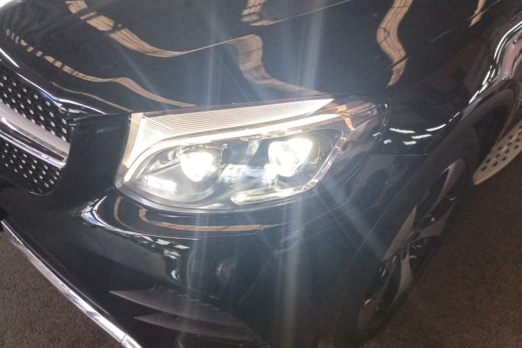 Used Mercedes-Benz GLC 2018 Refreshed GLC 300 4MATIC Dynamic Edition
