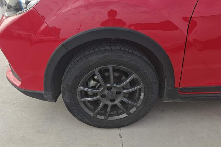 Used Geely Auto Vision X3 2021 PRO 1.5L CVT Deluxe Model Left Front Wheel Hub