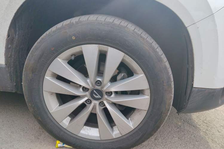 Used Jetta VS5 2019 280TSI Automatic Trend Model Right Front Wheel Hub