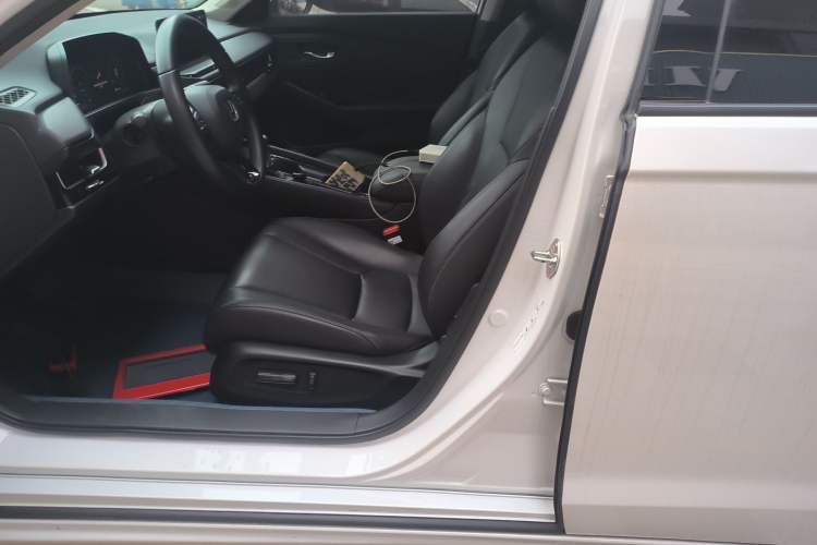 Used Honda Inspire 2023 260TURBO Deluxe Edition Left Front Seat