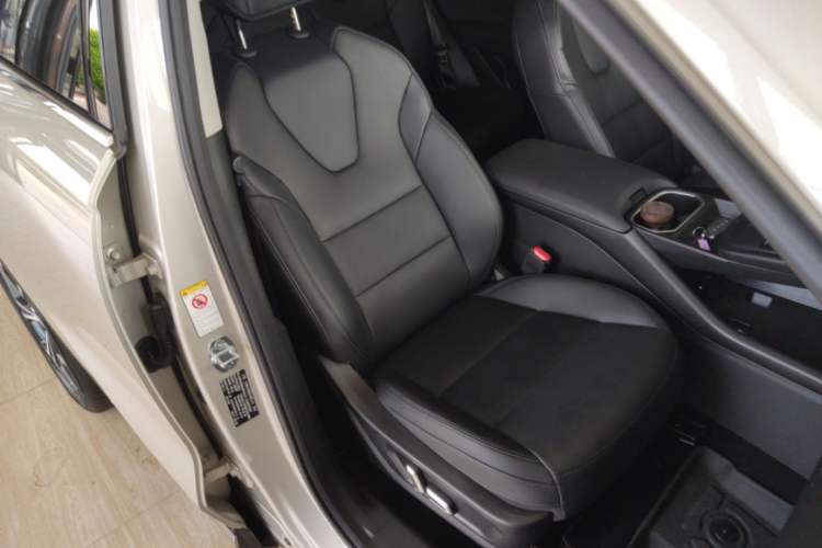 Used Haval Fierce Dragon Max 2023 1.5L Hi4 105 Four-Wheel Drive Smart Flagship Edition Right Front Seat