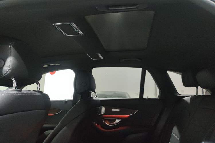 Used Mercedes-Benz GLC 2021 GLC 300 L 4MATIC Dynamic Model Headliner