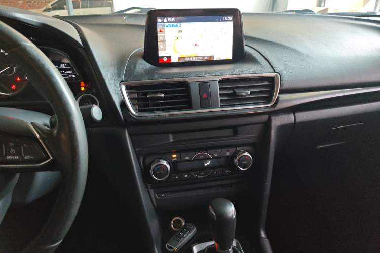 Used Mazda 3 Axela 2017 Sedan 2.0L Automatic Prestige Model China V Standard
