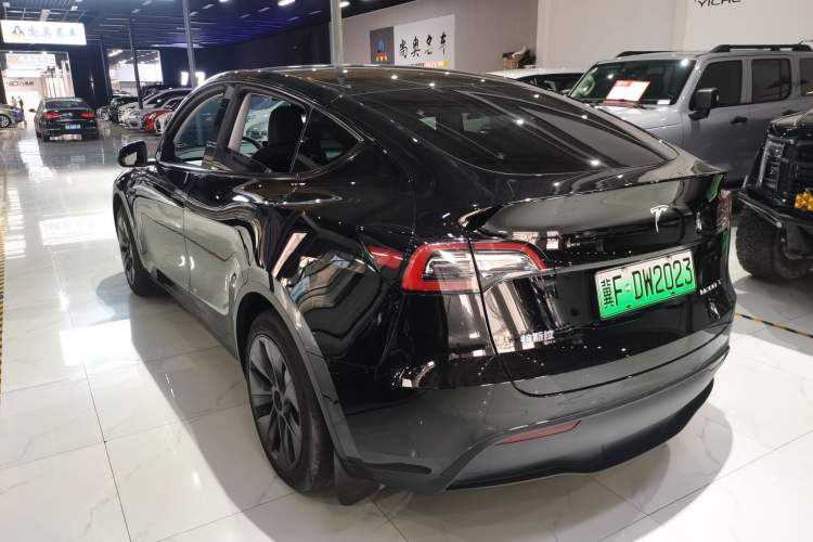 Used Tesla Model Y 2023 Rear-Wheel-Drive Version Rear Left 45 Deg