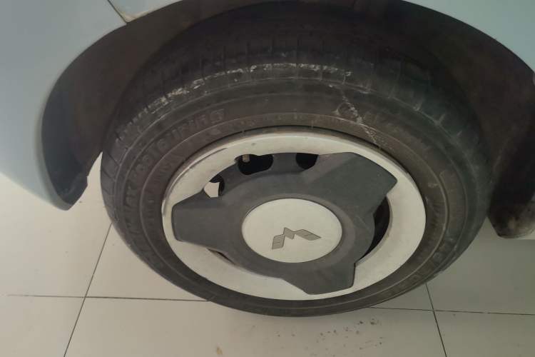 Used Wuling Hongguang MINIEV 2022 Easy Version Lithium Iron Phosphate Left Front Wheel Hub