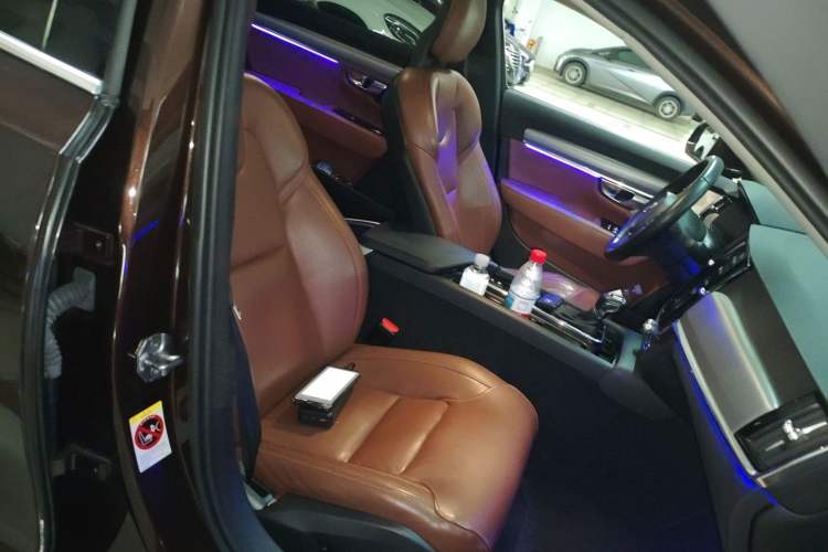 Used Volvo S90 2018 T4 Zhiyi Edition
