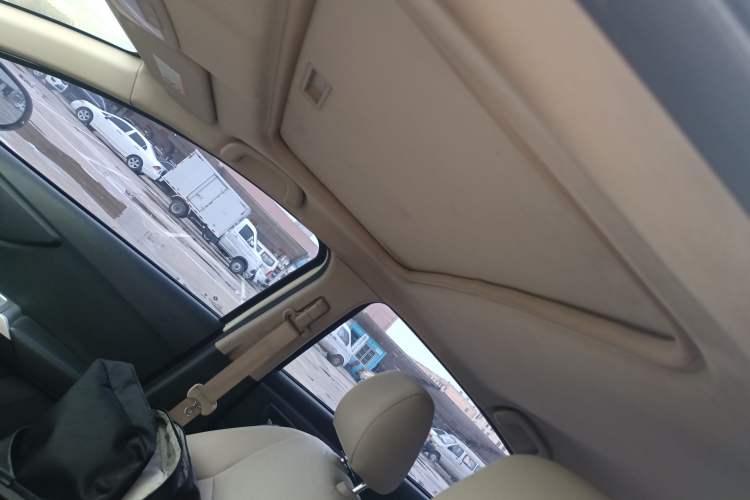 Used Dongfeng Aeolus A30 2014 1.5L Automatic ZhiShang Model