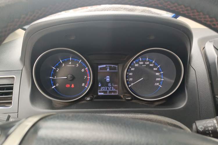 Used FORTHING Joyear X5 2015 1.6L Manual Luxury Model