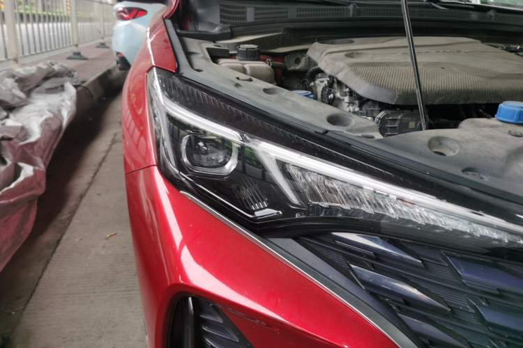 Used CHANGAN Eado 2022 PLUS Blue Whale NE 1.4T GDI DCT Prestige Edition Right Front Headlight