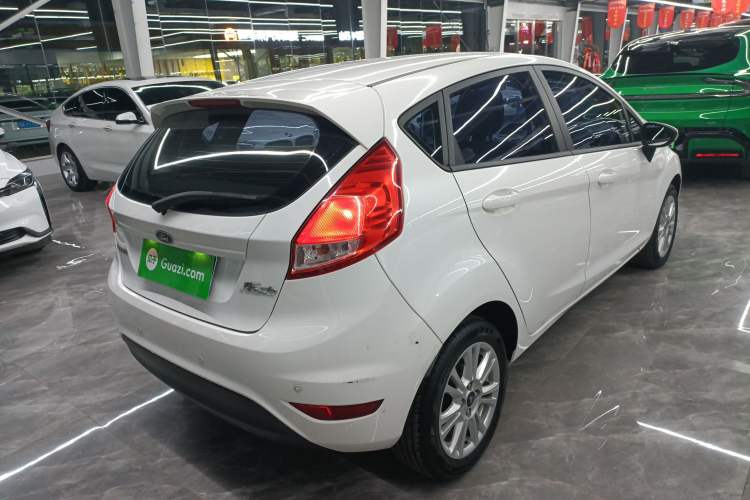 Used Ford Fiesta 2013 Hatchback 1.5L Automatic Fashion Edition
