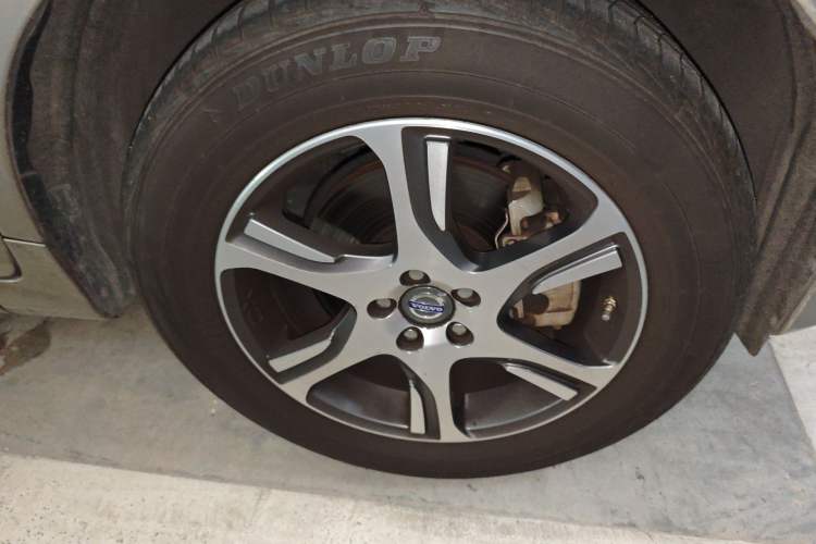 Used Volvo XC60 2014 Restyled T5 Zhiya Edition Right Front Wheel Hub