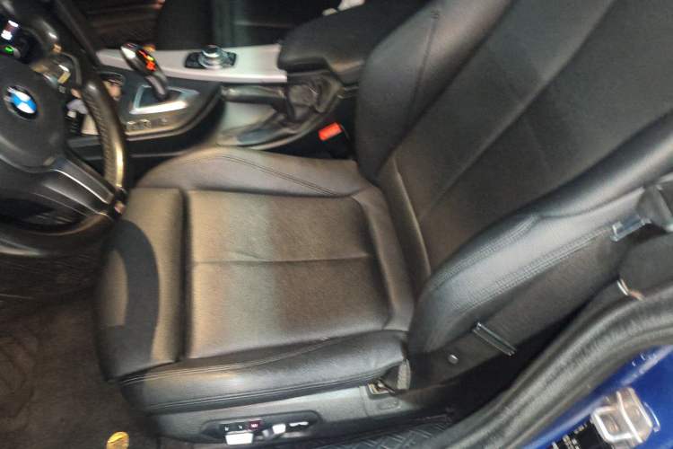 Used BMW 3 Series GT 2017 320i M Sport Left Front Seat