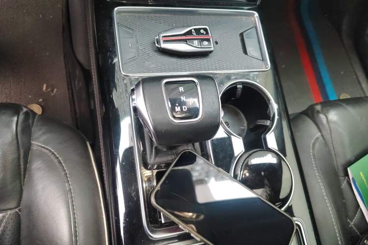 Used Hongqi HS7 2022 3.0T Automatic All-Wheel Drive ZhiLian QiChang Edition 5 Seats Gear Lever