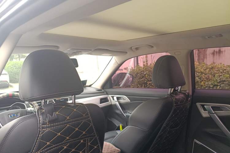 Used Geely Auto Emgrand X7 Sport 2018 1.8TD Automatic Two-Wheel Drive Zhiya Model