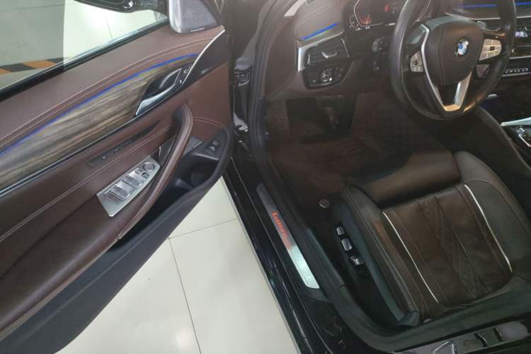 Used BMW 5 Series 2020 530Li Executive Luxury Package
