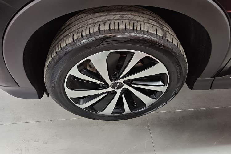 Used BYD Song PLUS New Energy 2023 Champion Edition EV 520KM Prestige Model
