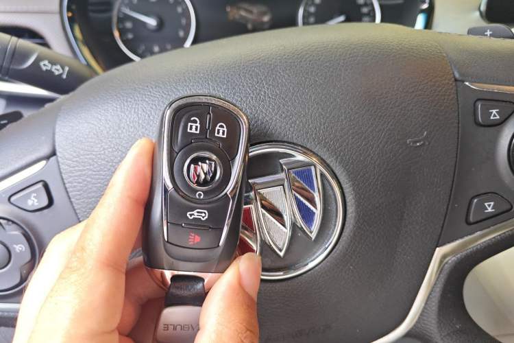Used Buick GL8 2022 Land Business Class 652T Luxury Model