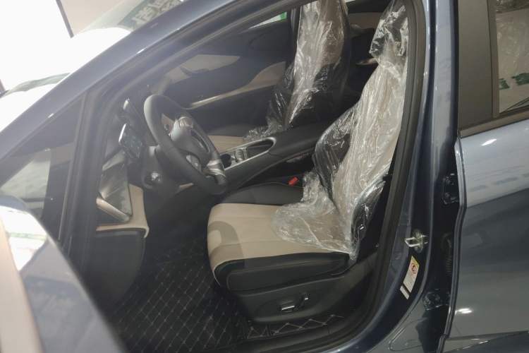 Used BYD Dolphin 2025 420km Free Edition
