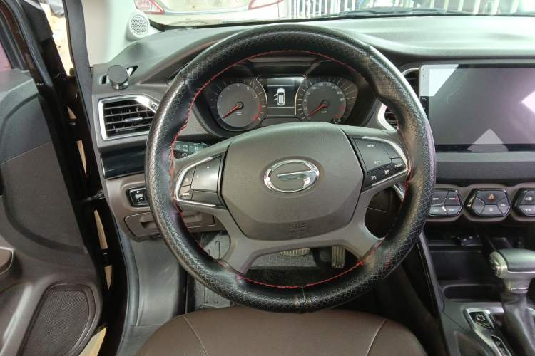 Used GAC Trumpchi GS4 2017 235T Automatic Two-Wheel Drive Luxury Smart Connectivity Version