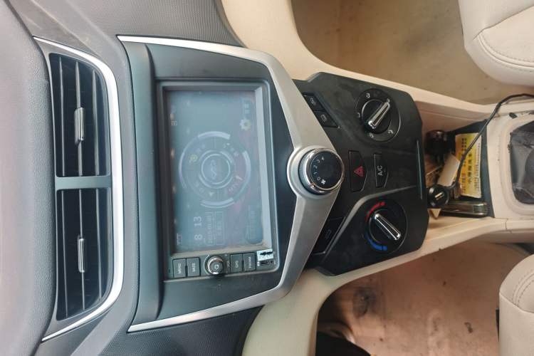 Used Chery Fengyun 2 2013 Hatchback 1.5L Manual Ruiyi Edition
