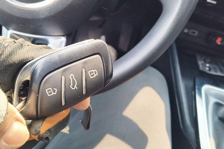 Used MG 5 2023 180 DVVT Manual Fashion Edition
