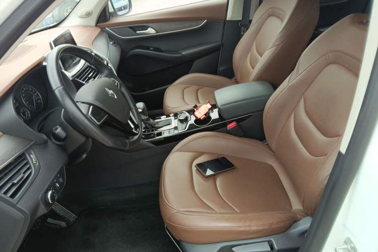 Used BORGWARD BX5 2017 20TGDI Automatic Two-Wheel Drive New Edition Left Front Seat