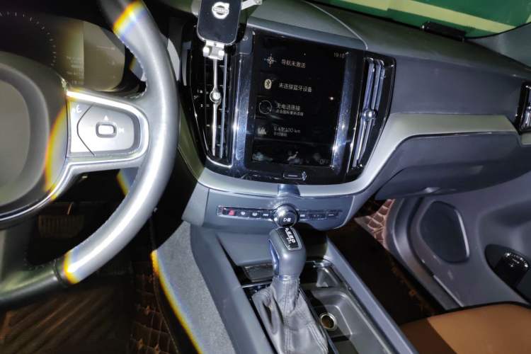 Used Volvo XC60 2021 T5 4x4 Smart Luxury Edition